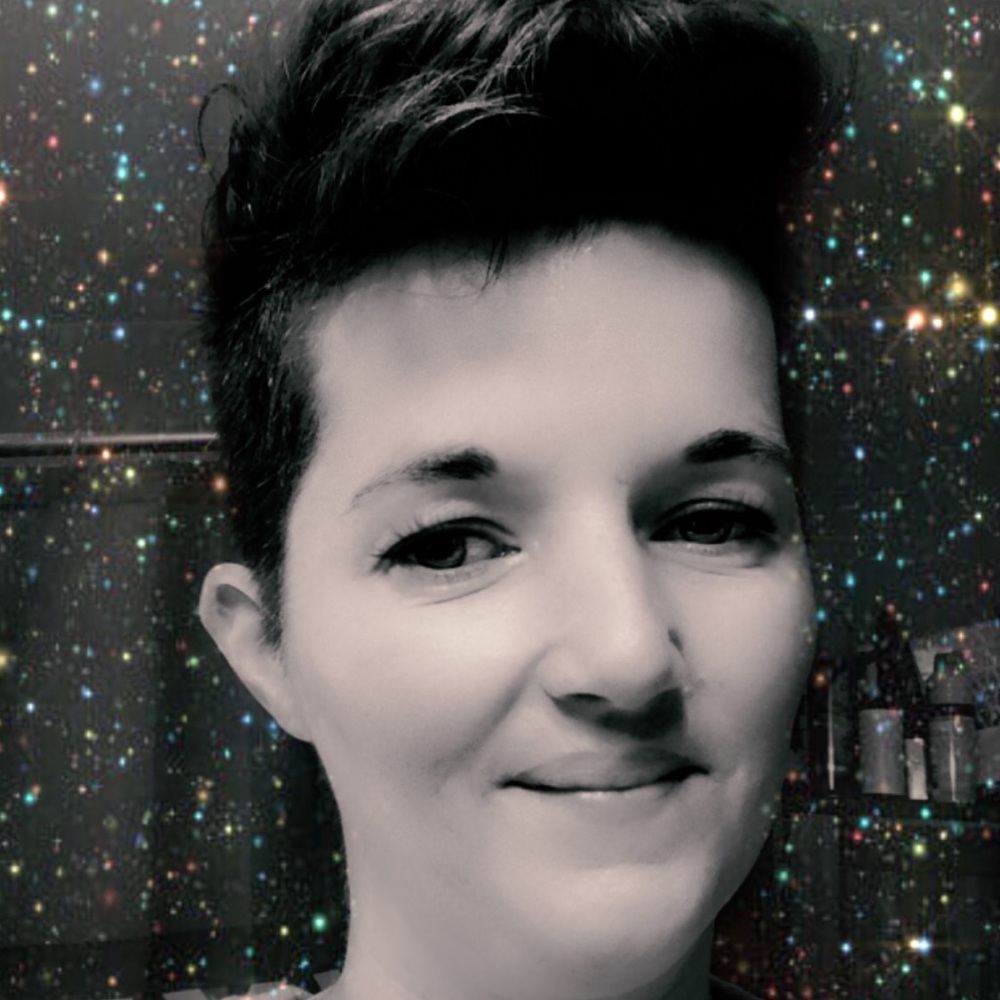 Meet your Posher, Stacey